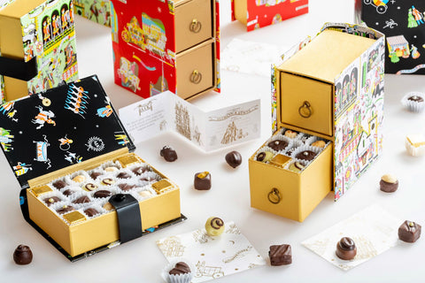Handgefertigte Praliné- und Bonbonminiaturen in einzigartigen Naschkasterln